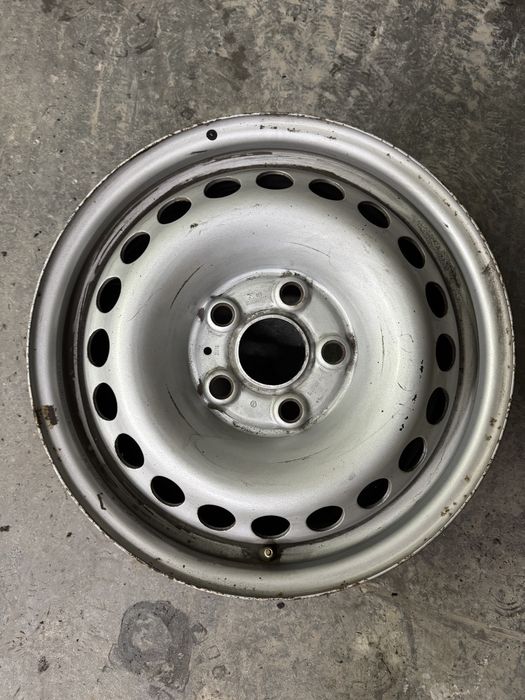 Felga stalowa 16’ 5x120 VW Transporter T5 T6 ET 51