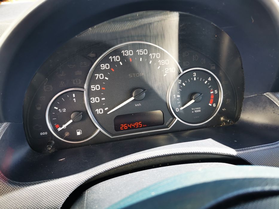 Peugeot 1007 1.4 HDI