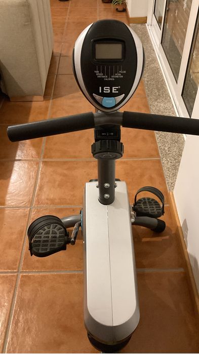 Bicicleta ergometrica - pouco usada