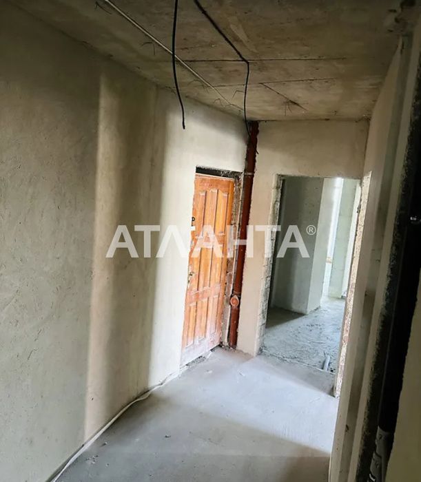 Продаж одно кімнатної квартири по переуступці!