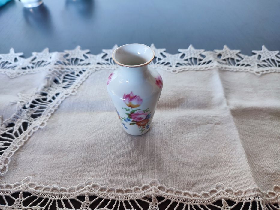 Conjunto peças decorativas em porcelana
