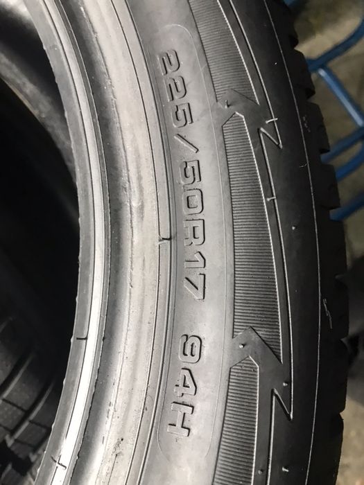 225/50/17 R17 Goodyear Ultra Grip Perfomance GEN1 4шт новые зима