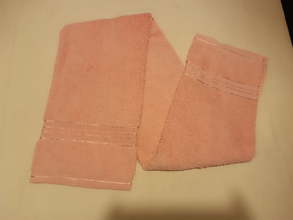Toalha de Banho Rosa, Grande. 136*72cm