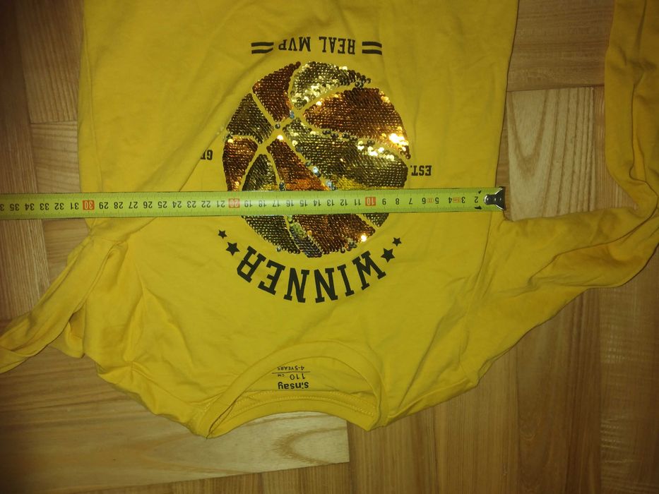 Bluzka dla chlopca sinsay 110 cekiny pilka dlugi rekaw