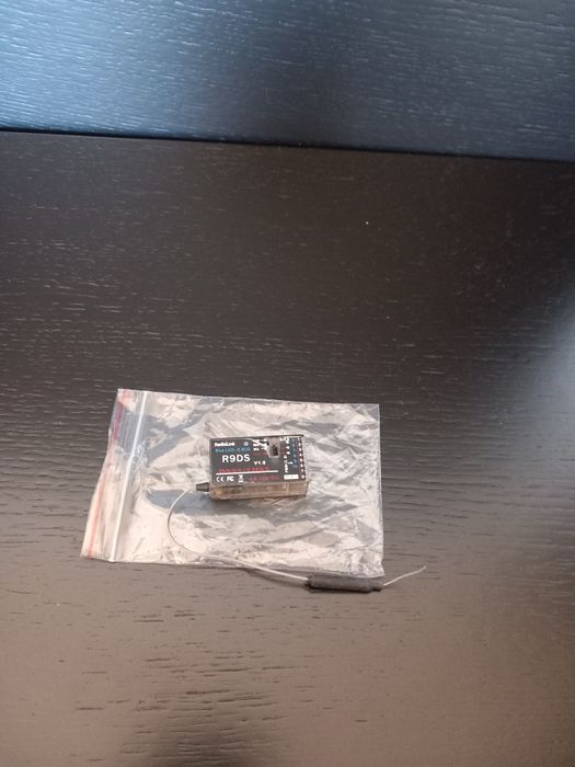 Receptor 9 Canais RadioLink R9DS DSSS AT9 AT10 2.4Ghz(43x24x15mm)