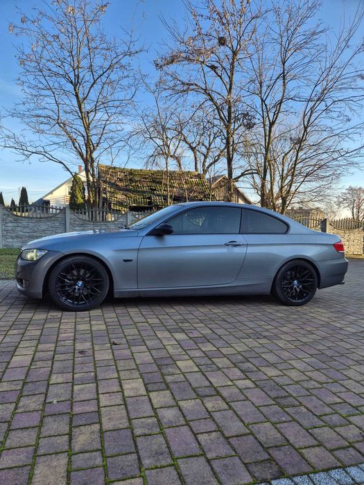 Samochód BMW E92 320D