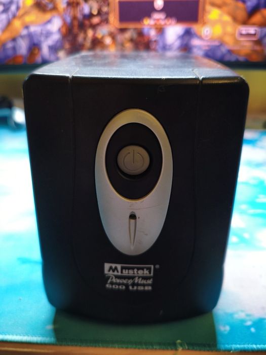 UPS Mustek PowerMust 600 USB, робочий