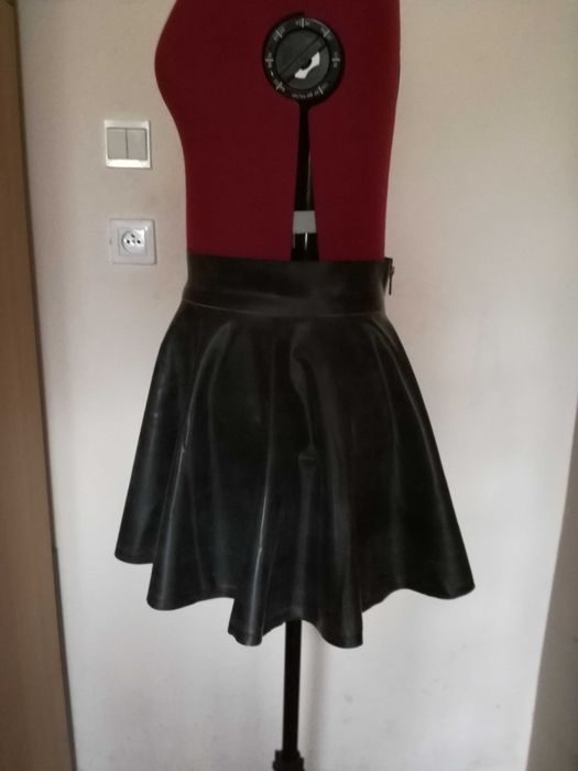 Latex 100% spódniczka , r  M , latex nie chlorowany ,grubość 0,40mm