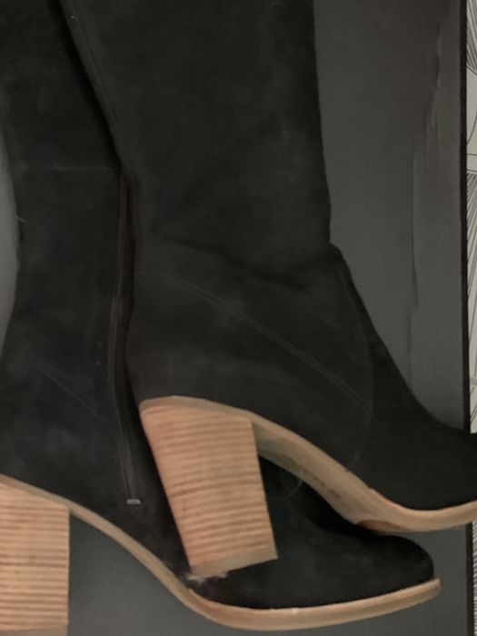 Продам жіночі чоботи( сапоги) . Ессо. 40 Розмір. натуральна шкіра