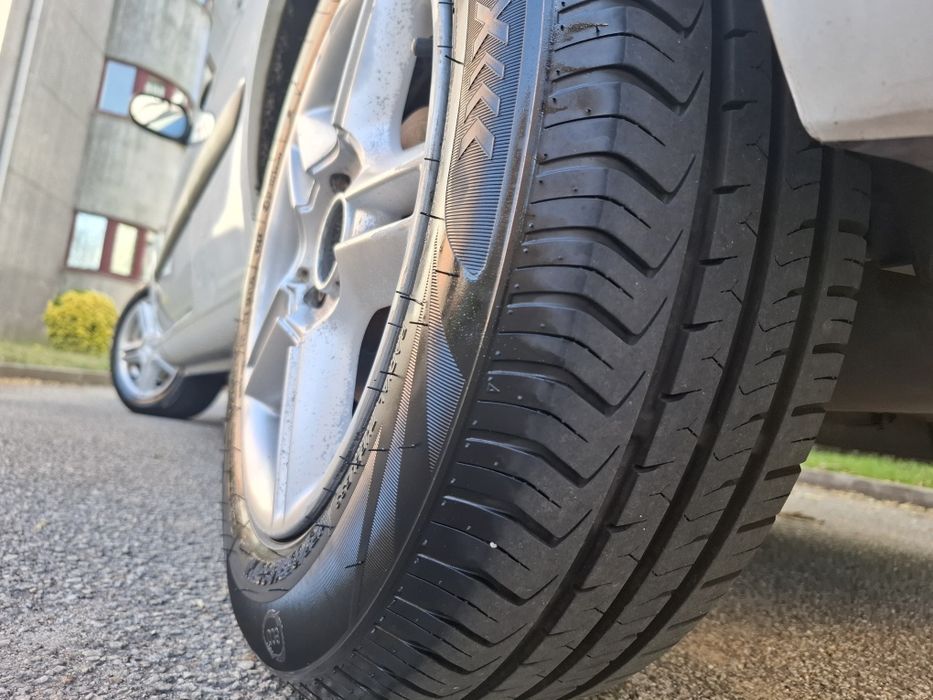 Renault Clio 1.5 Dci 2 lugares Ano 2005