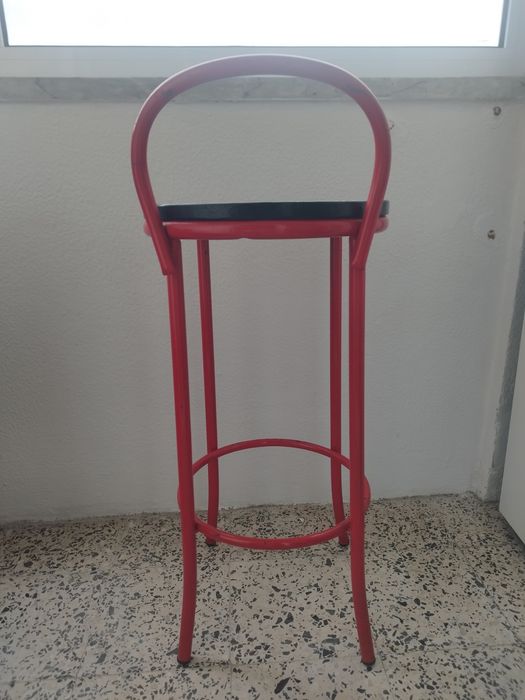 Duas cadeiras altas - estilo retro
