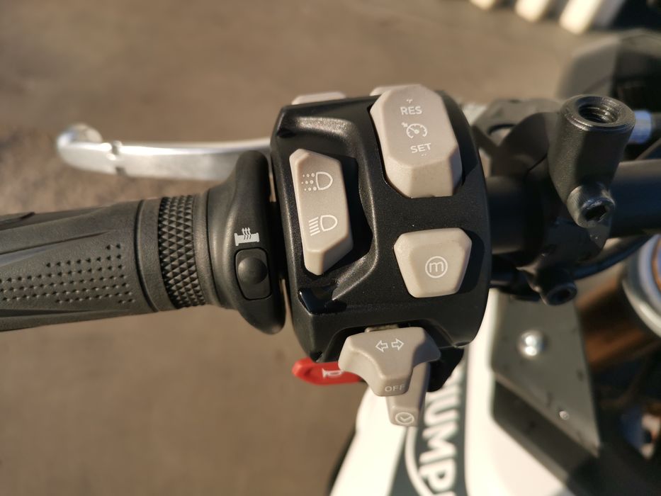 Triumph Tiger Rally, só 301 Km reais C/Nova /GARANTIA/ Troca por carro