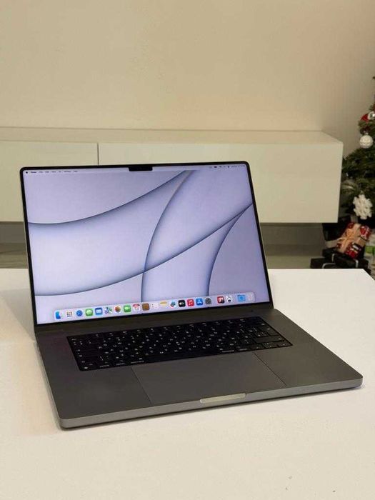MacBook Pro 16" 2021 M1 Pro 16 gb RAM 512 gb SSD Space 141 цикл