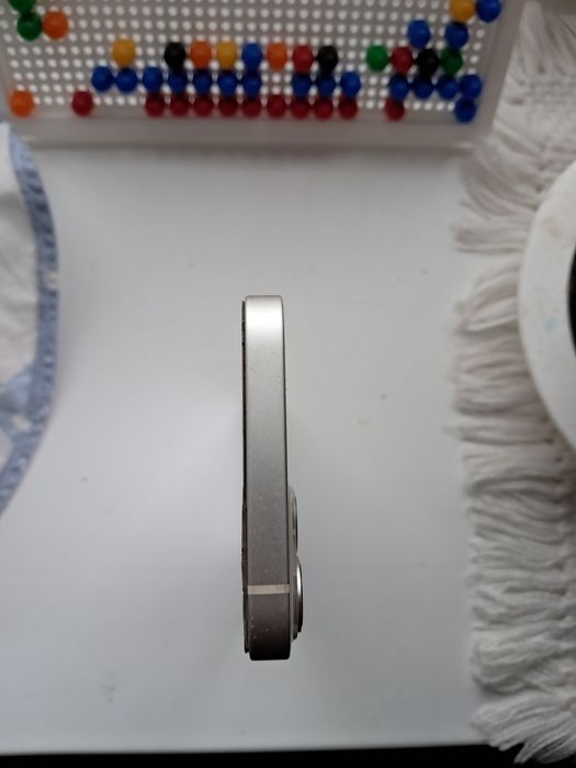 Продам айфон 13 в хорошому стані