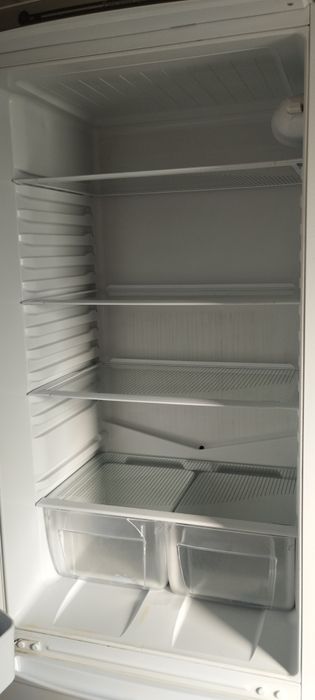 Холодильник idesit