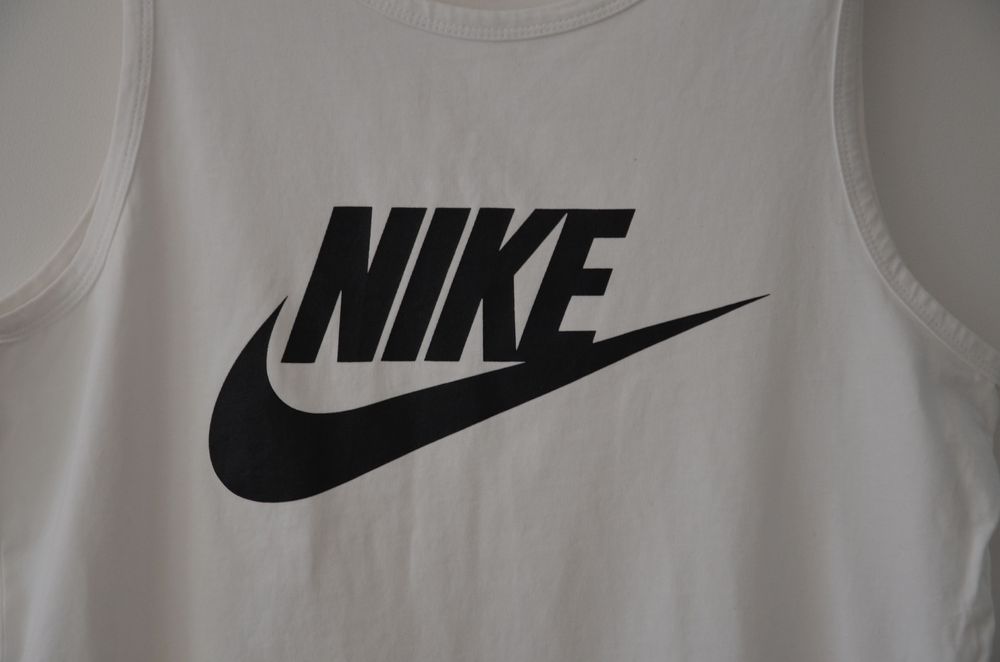 t-shirt na ramiączka Nike r. S