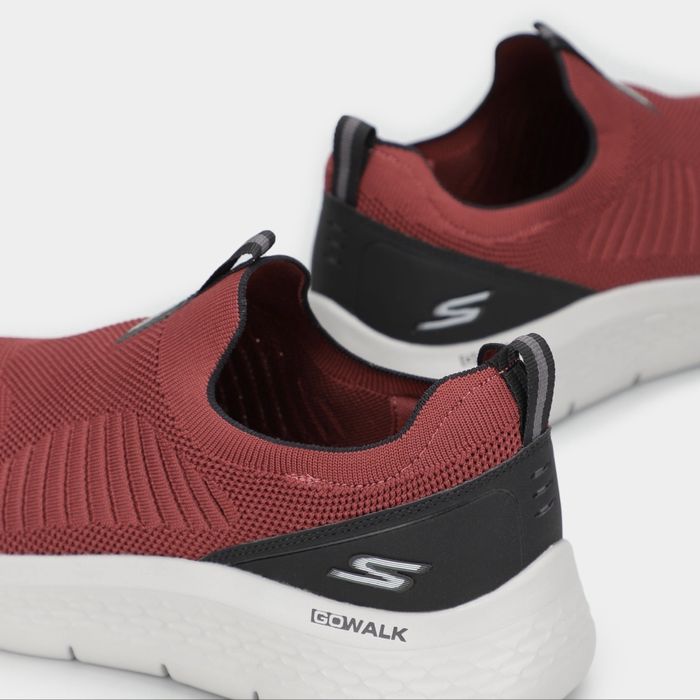 Продам сліпони кросівки Skechers 43