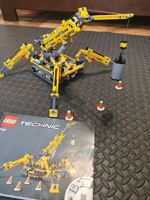 Lego technic будівельний кран оригінал