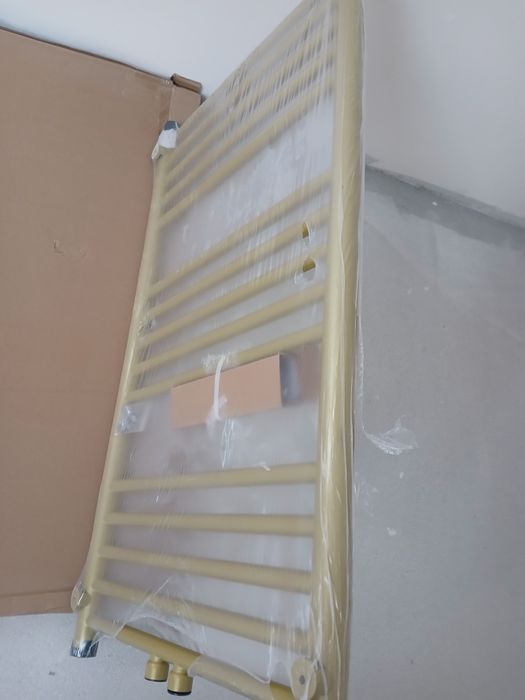 Grzejnik łazienkowy zloty 50x90