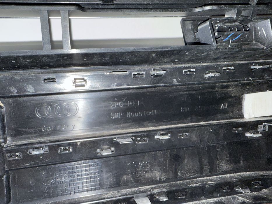 Решітка радіатора Audi A5 S5 B9 оригинал made in Germany