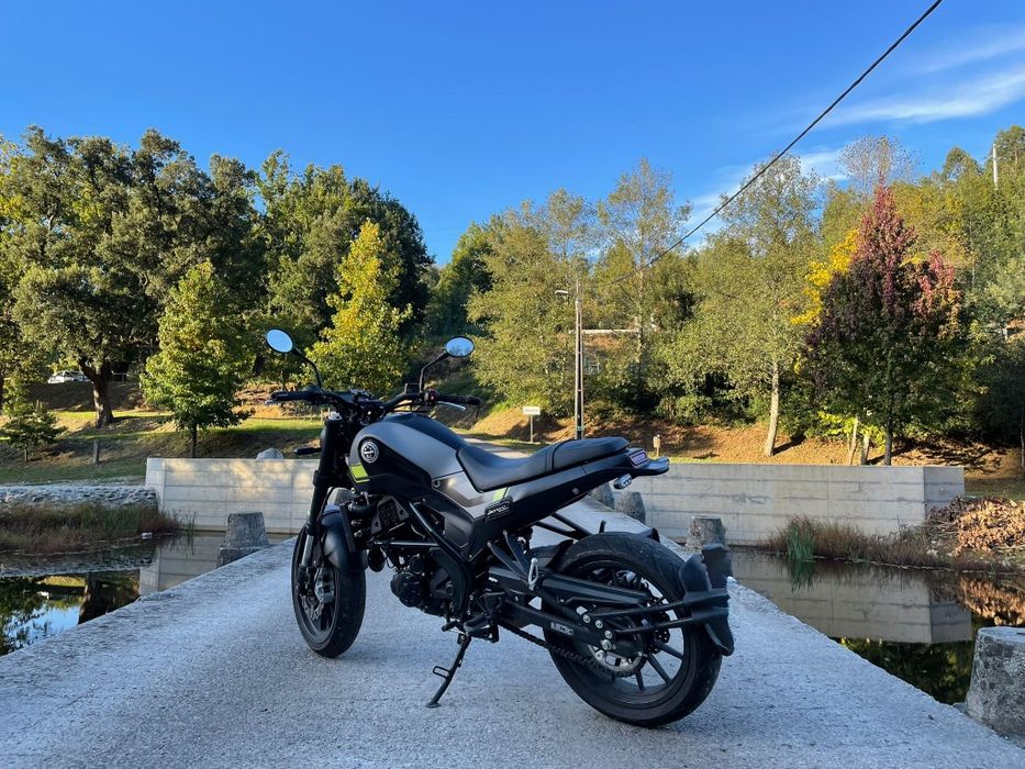 Benelli Leoncino 250