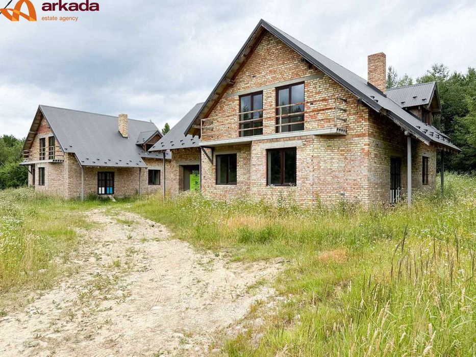 Продається будинок в передмістті Івано- франківська в с. Угринів.