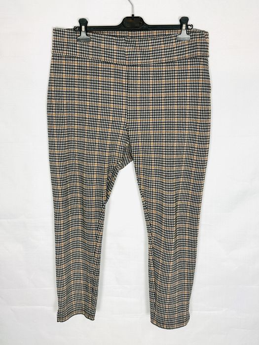 Legginsy kryjące w drobną kratkę 4XL 48