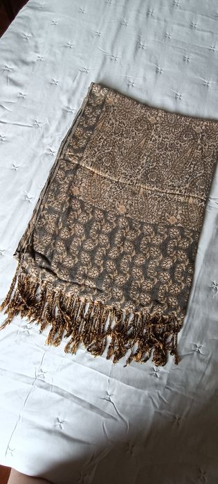 Várias Echarpes Novas