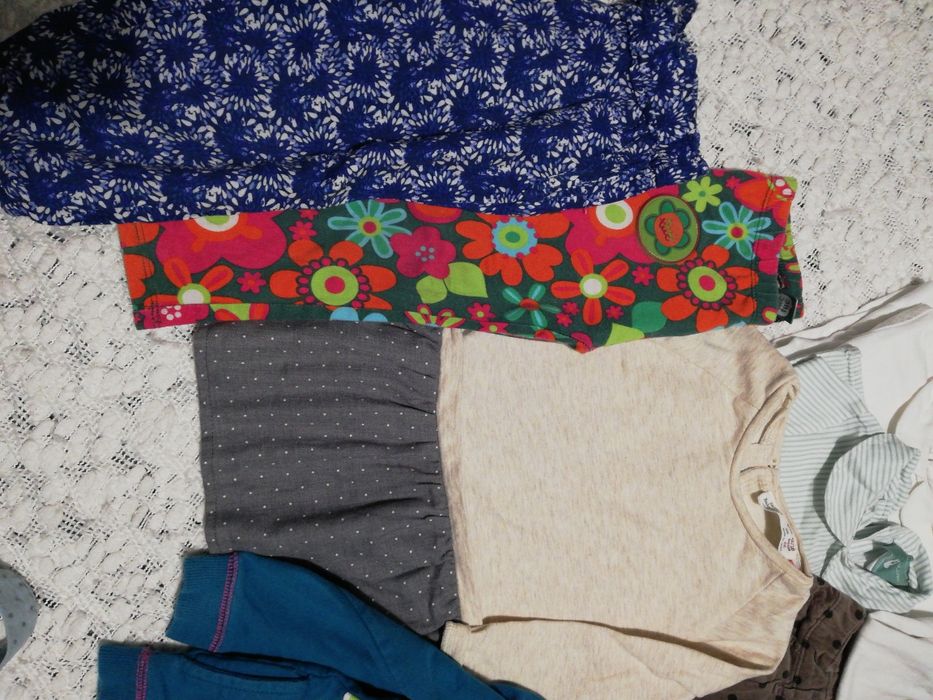 Lote roupa menina 12-18 meses, em bom estado