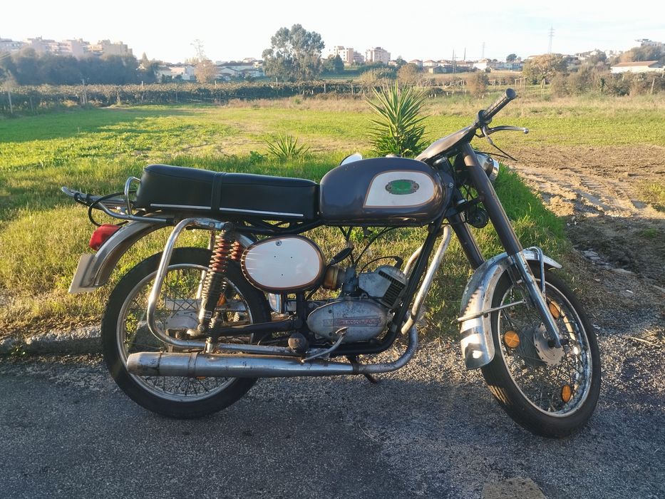 Vendo Zundapp Titan em bom estado, legalizada e a funcionar