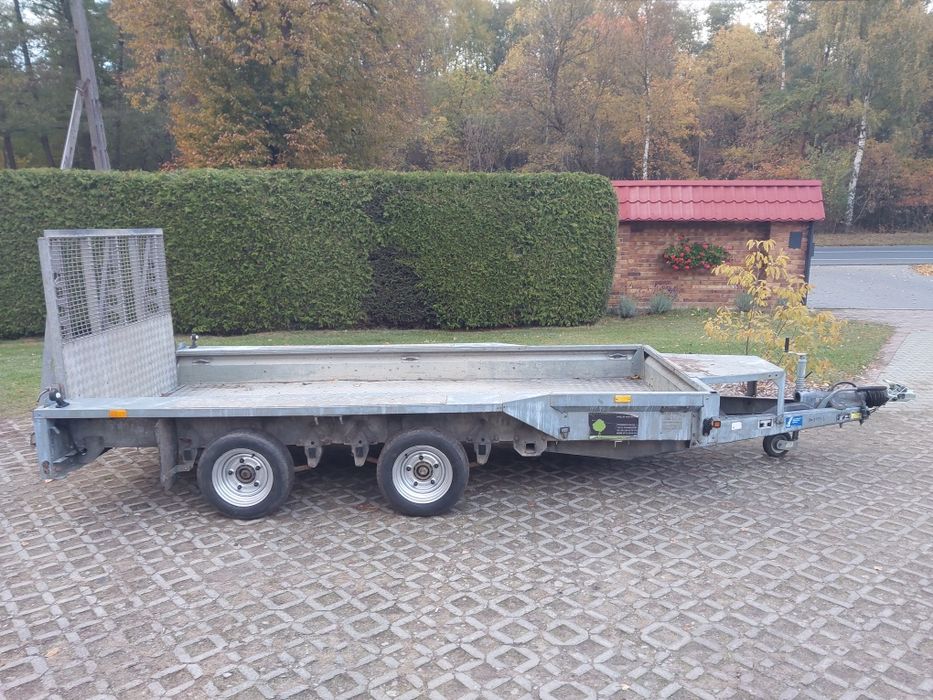 Przyczepa Ifor Williams do przewozu maszyn minikoparki 3500kg DMC resor rampa 3500kg DMC 3.5T