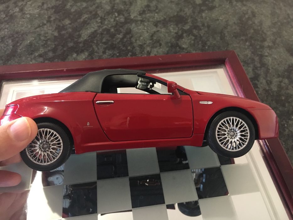 Miniatura Alfa Romeo Spider 1/18 Norev