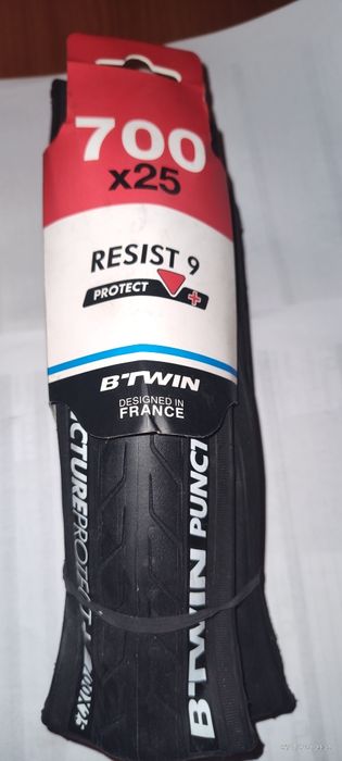 Sapatos speed (25) euros) e Pneus - 4 Pneus: 2 BTWin 25 x 700 (roda 2