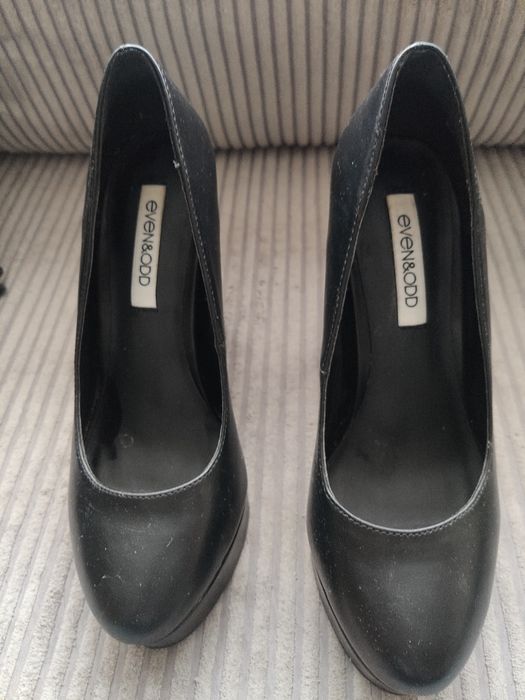 Szpilki na koturnie Event&Odd