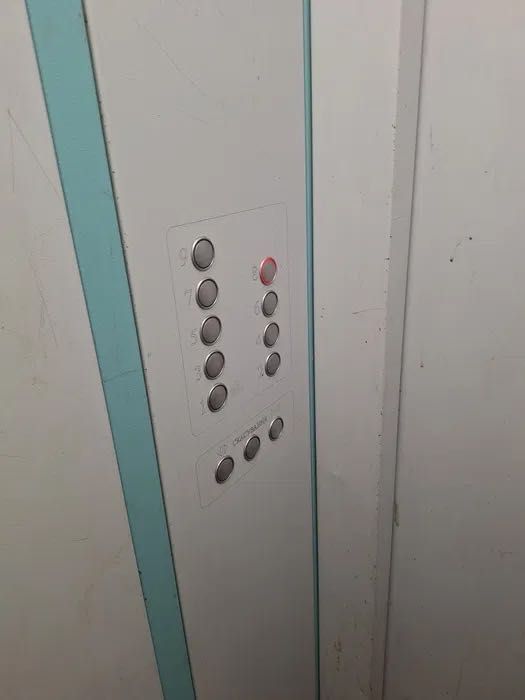 Продам 1-к квартиру Тополь