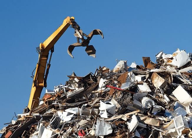 Todo o tipo de sucatas