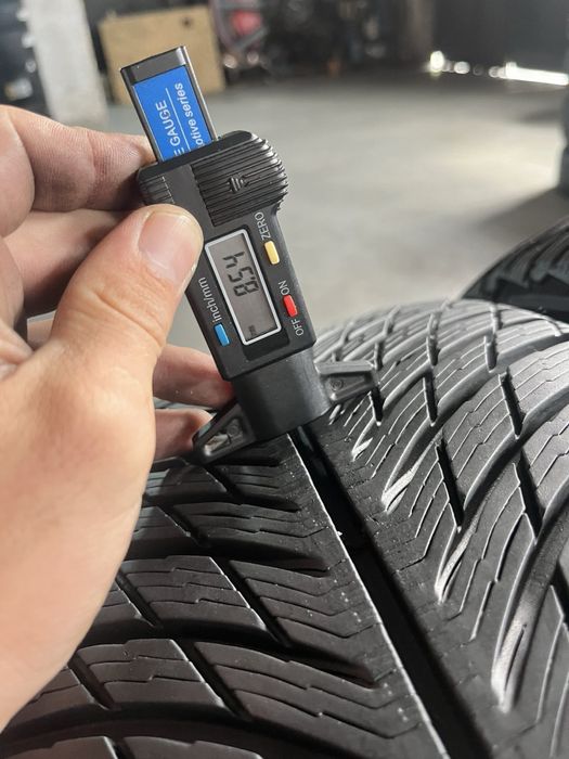 235/55/18 R18 Michelin Pilot Alpin 5 4шт зима