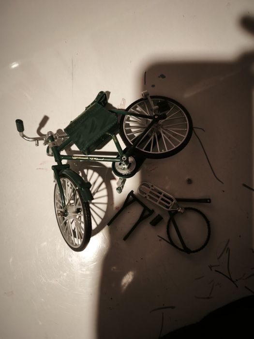 Działający model mini roweru