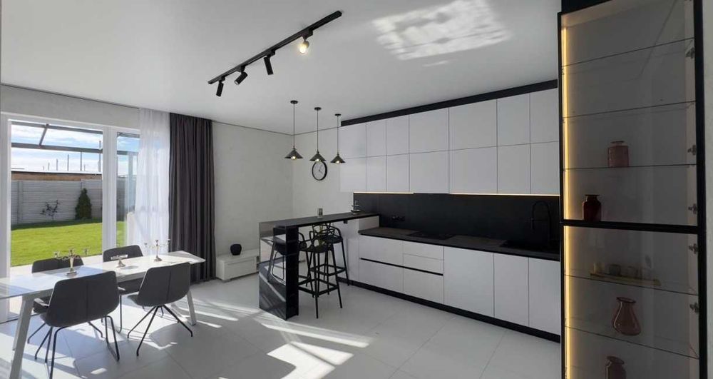 Продам дом с красивым ремонтом в Червоном Хуторе! Рассрочка!