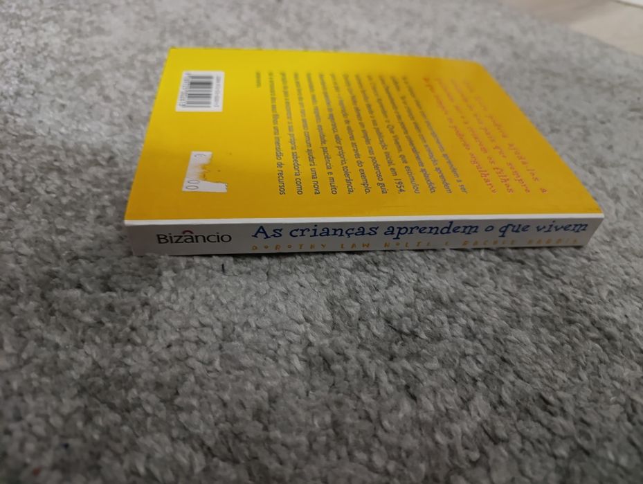 As Crianças Aprendem o que Vivem (portes incluídos)