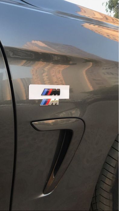 Шильдик BMW M на крыло F01 F07 F10 F15 F16 F25 F26 F30 X1 X3 X5 X6 БМВ