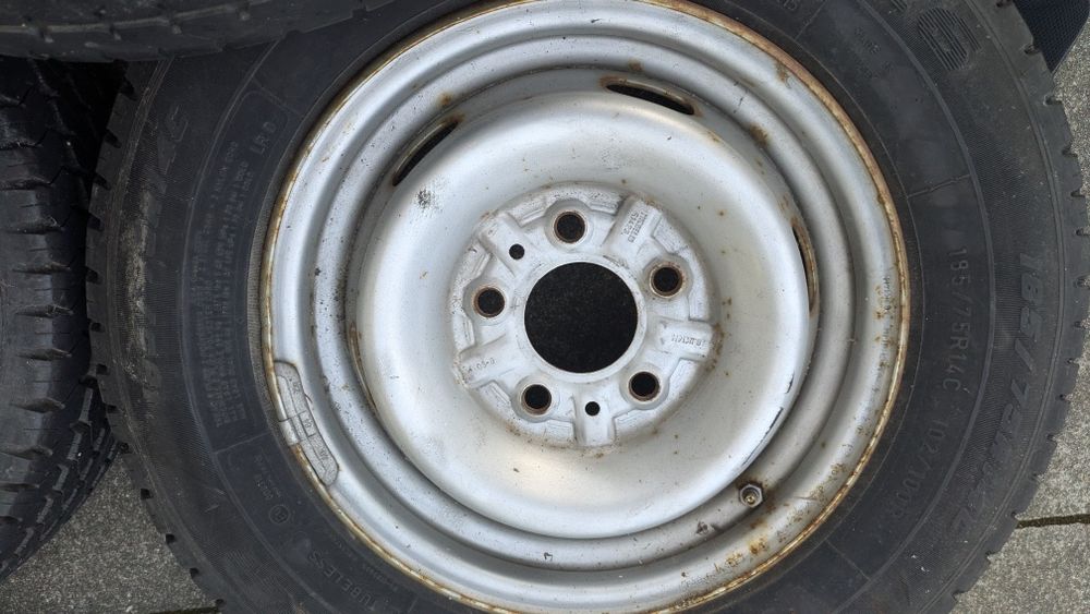 5 jantes 14", michelin 61423, furação 5x118