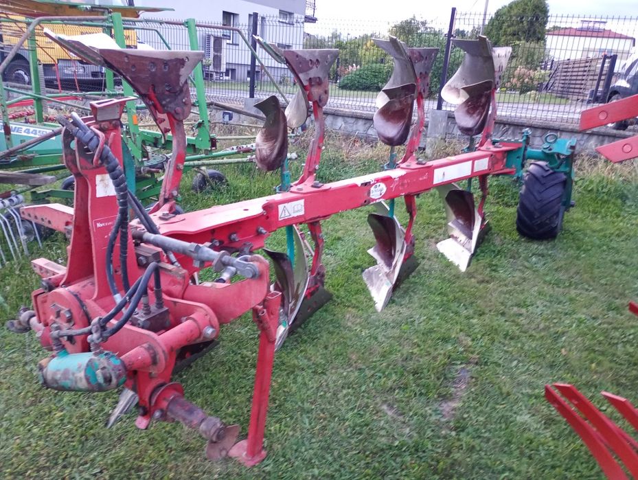 Pług obrotowy hydraulicznie