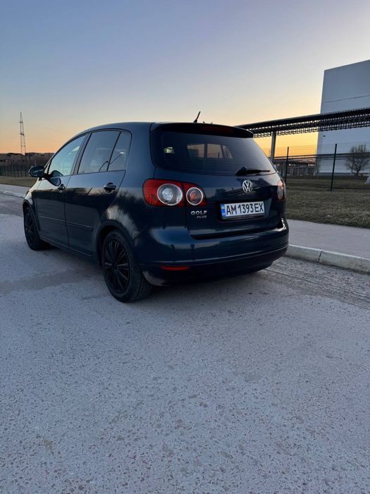 Volkswagen golf plus