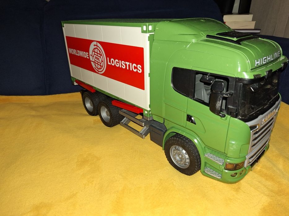 Bruder samochód Scania kontener z wózkiem widłowym 03580