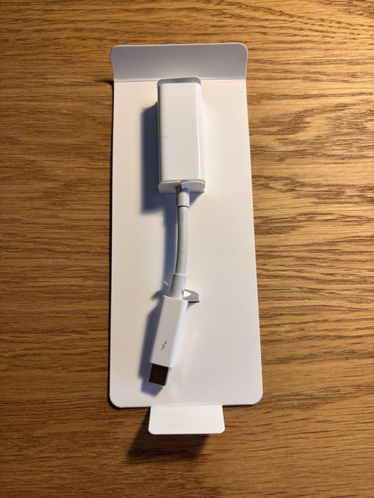 Oryginalny Adapter Apple Thunderbolt na Gigabit Ethernet (A1433)