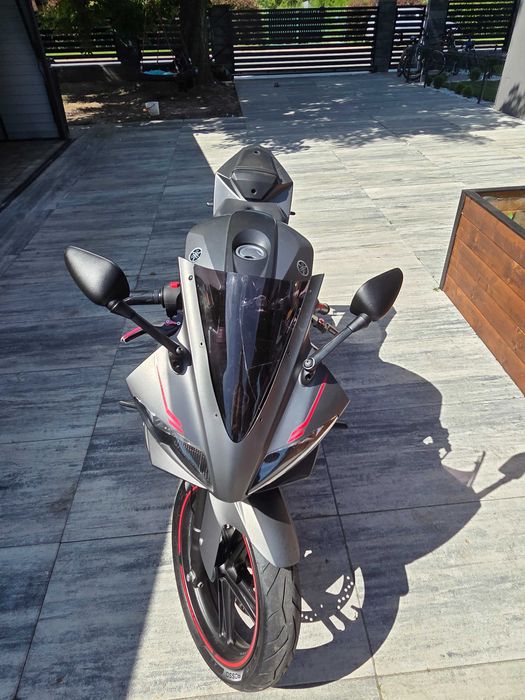Sprzedam Yamaha YZF R125