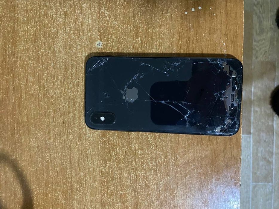 Продам або обміняю айфон XS