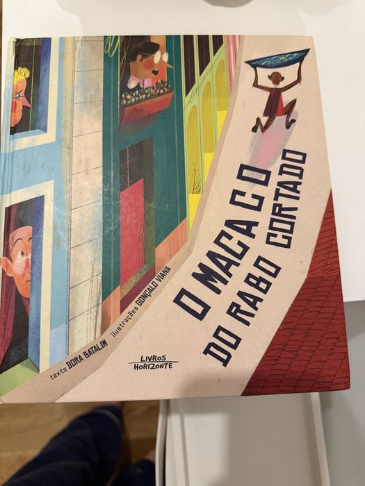 Livro o macaco de rabo cortado