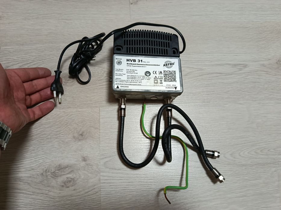 Широкосмуговий підсилювач для домашньої мережі ASTRO HVB 31 Rev. 2.0.